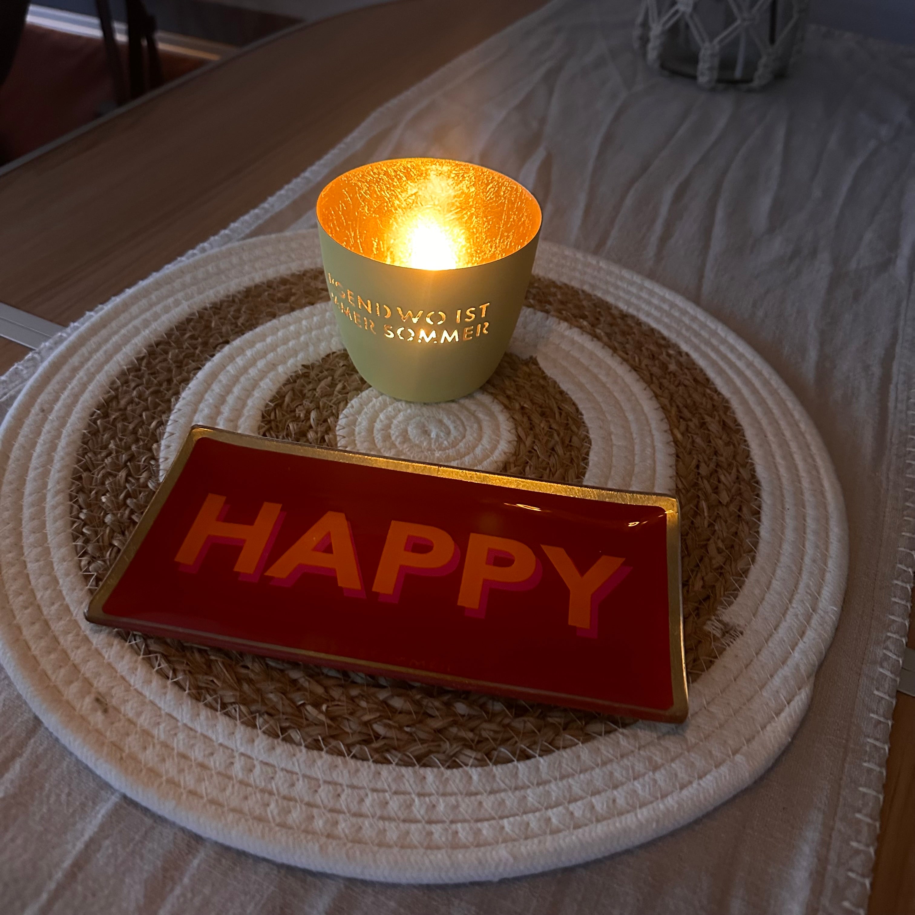 Glass plate "HAPPY" red
