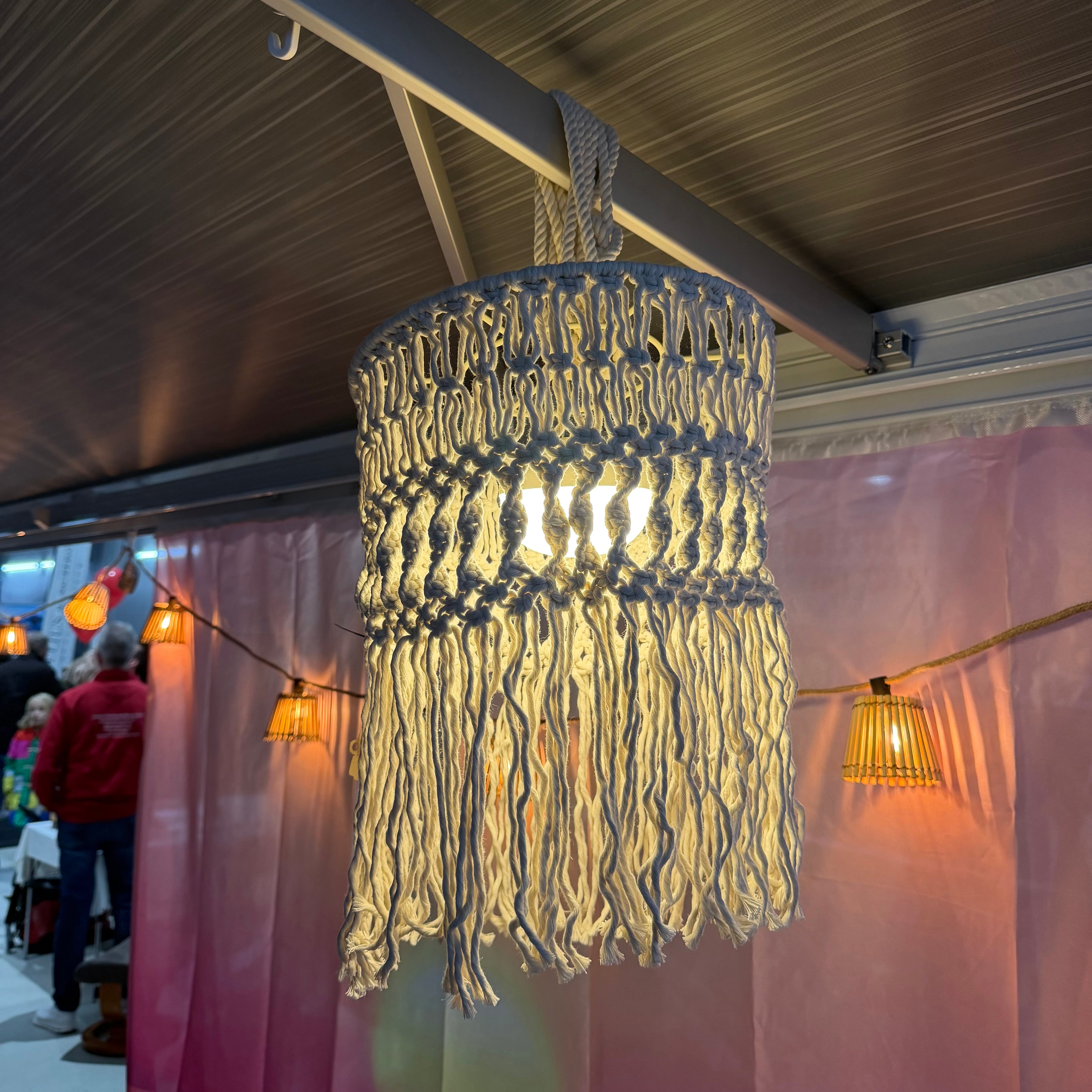 Boho Hängelampe mit LED Makri