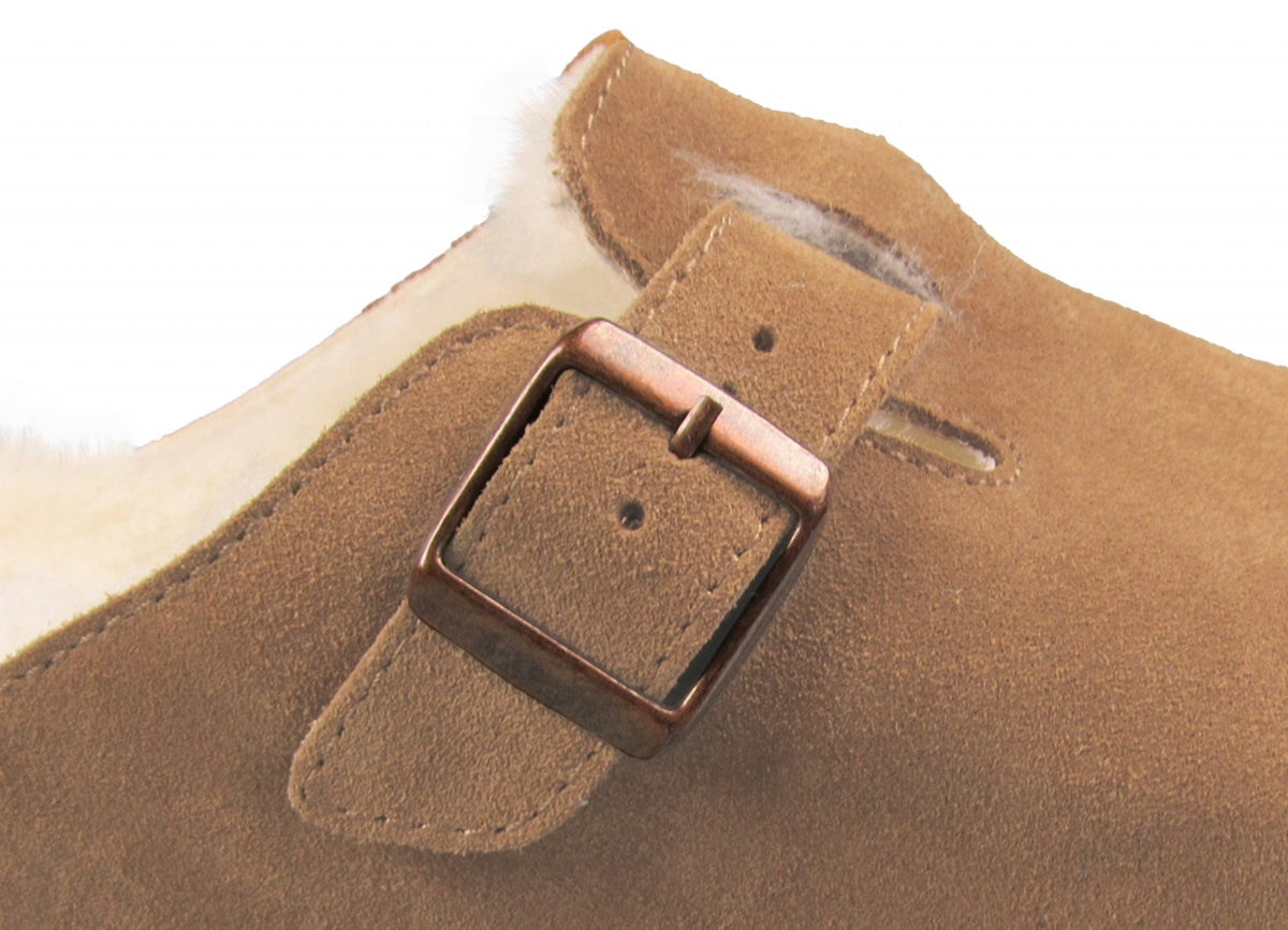 Lammfell-Pantolette – verstellbare Schnalle
