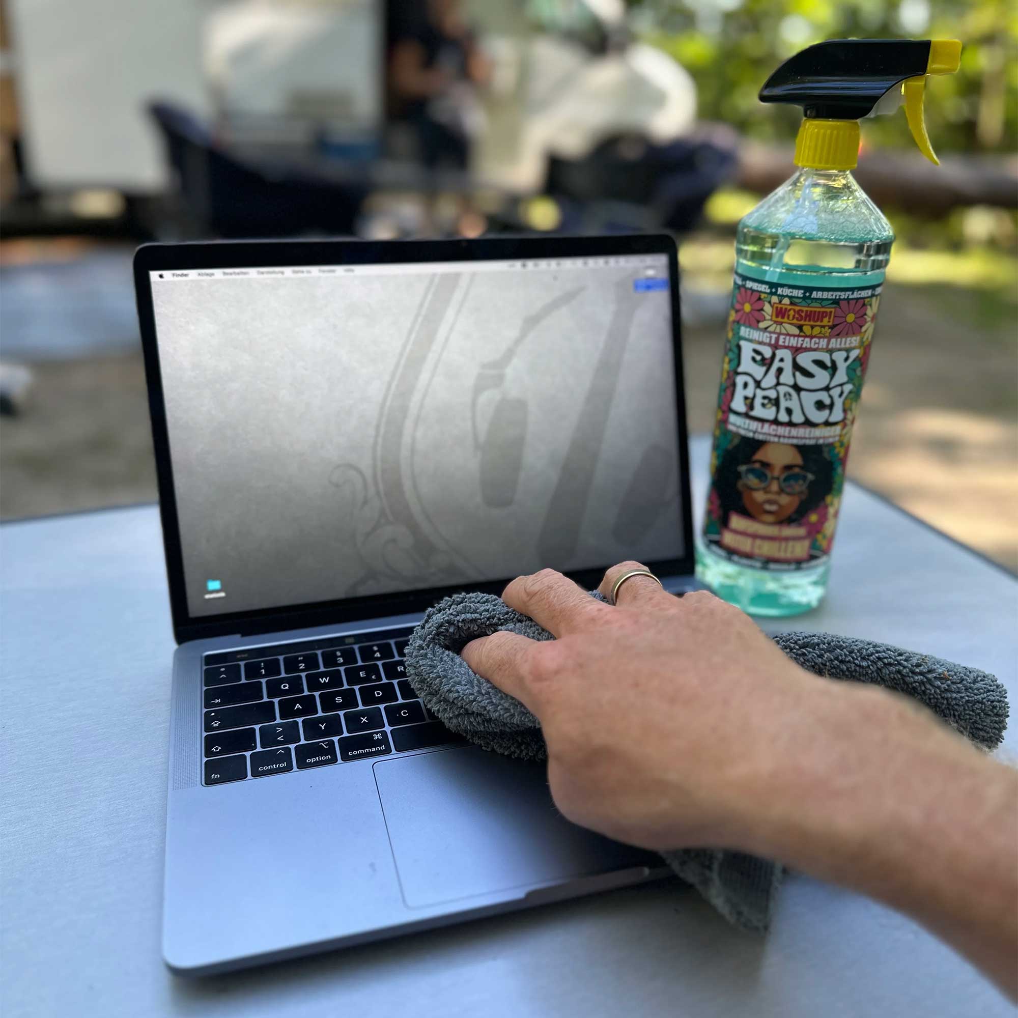 WOSHUP Easy Peacy multi-surface cleaner