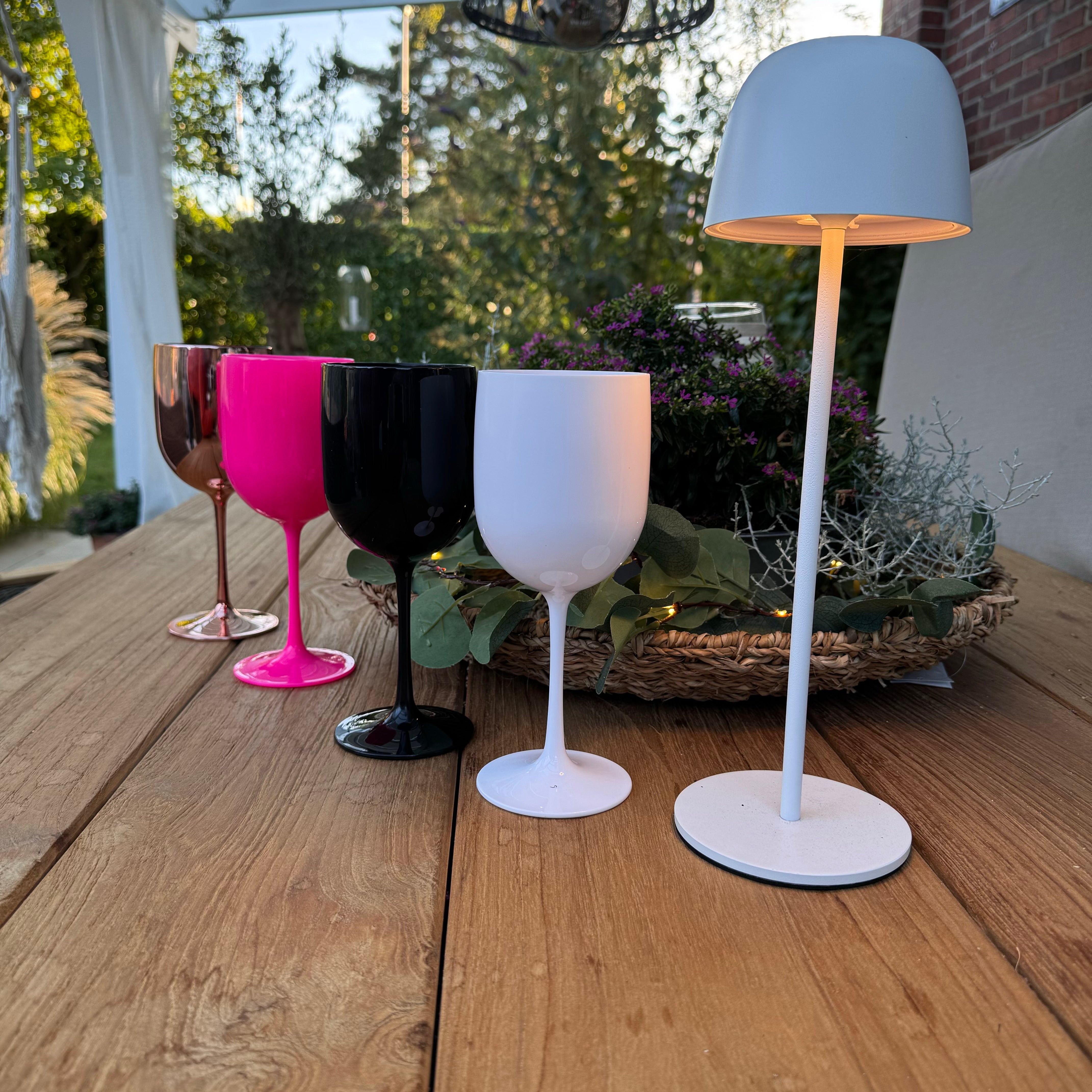 Breakproof wine glasses - set of 4