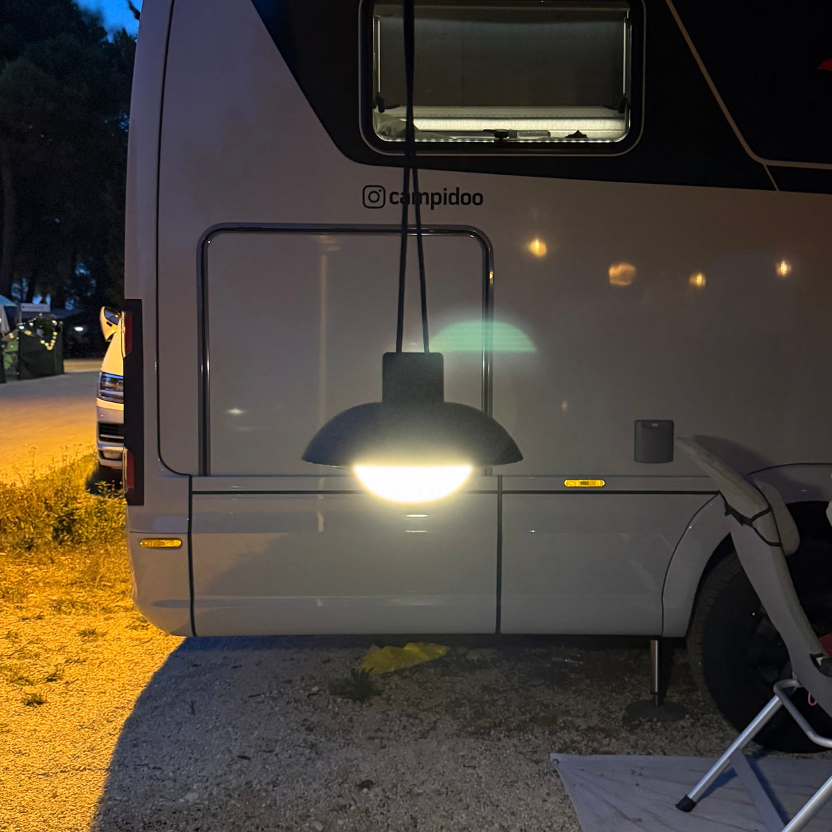 Kabellose Pendelleuchte für Camping & Outdoor