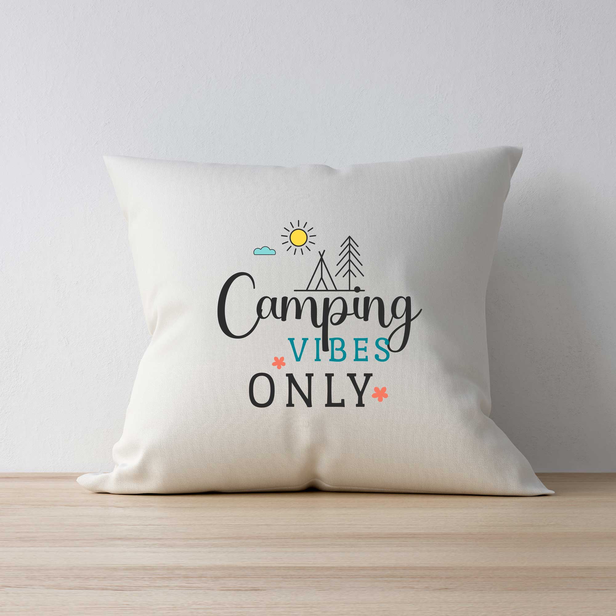 Camping pillow “Camping vibes only”