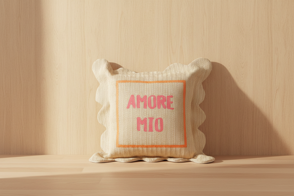 Kissen Mio Holzwand